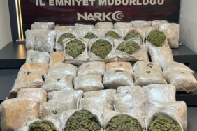 batmanda-otomobilde-39-kilo-400-gram-skunk-yakalandi-uyusturucu-operasyonu-xC2tK3yB.jpg