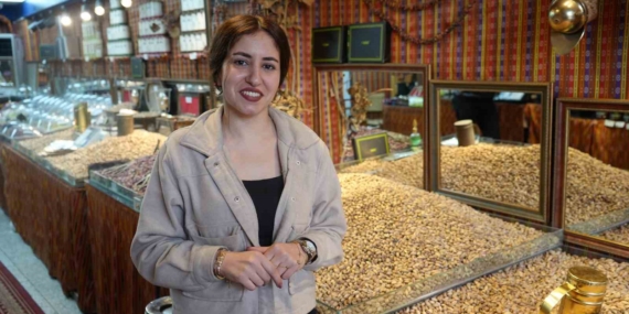 Bayram Tatilinde Antep Fıstığına Olan İlgi Rekor Kırdı Bayram Tatilinde Antep Fıstığına Olan İlgi Rekor Kırdı