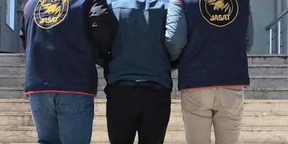 Bingöl’de 4 Yıl 2 Ay Hapis Cezası Bulunan Şahıs Yakalandı: Olayın Detayları Bingöl’de 4 Yıl 2 Ay Hapis Cezası Bulunan Şahıs Yakalandı: Olayın Detayları