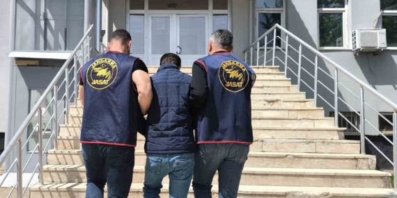Bingöl'de Hapis Cezası Bulunan Zanlı Yakalandı: Olayın Detayları Bingöl’de Hapis Cezası Bulunan Zanlı Yakalandı: Olayın Detayları