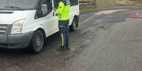 Bingöl'de Okul Servisleri Üzerine Detaylı Denetim Yapıldı Bingöl’de Okul Servisleri Üzerine Detaylı Denetim Yapıldı
