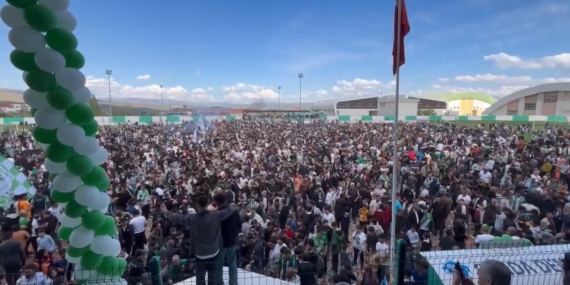 Bingölspor'un Tarihi Şampiyonluğu: 12. Zaferi İlan Edildi! Bingölspor’un Tarihi Şampiyonluğu: 12. Zaferi İlan Edildi!