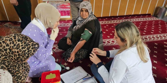 Bulaşıcı Hastalıklardan Korunma: Sağlık Ekiplerine Özel Eğitim Programı