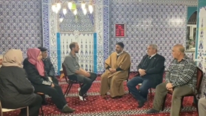 cek-cumhuriyetinden-gelen-gezgin-taslicayda-islami-secti-y9fLNf2A.jpg