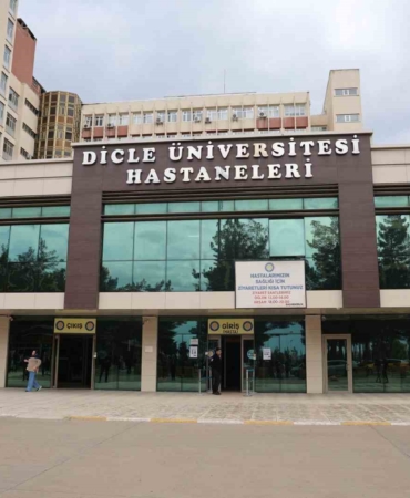dicle-universitesi-rektorlugu-ihanin-bicak-parasi-iddialarina-karsi-sorusturma-baslatti-E2byBHQt.jpg