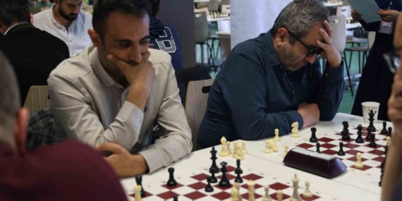 Diyarbakır'da 17 İlden 150 Sporcunun Katıldığı Heyecan Dolu Satranç Turnuvası Diyarbakır’da 17 İlden 150 Sporcunun Katıldığı Heyecan Dolu Satranç Turnuvası