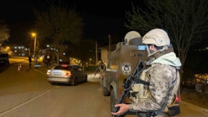 diyarbakirda-300-polisin-katilimiyla-narko-hancer-operasyonu-9-supheliye-islem-yapildi-u2kqjB4D.jpg