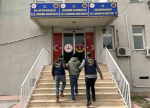 diyarbakirda-60-yil-kesinlesmis-hapis-cezasi-olan-zanli-ele-gecirildi-vyu1yPIF.jpg