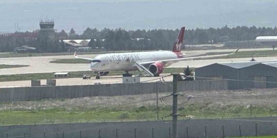 Diyarbakır’da Arızası Giderilen İngiltere Uçağı, Hindistan’a Yeniden Uçtu Diyarbakır’da Arızası Giderilen İngiltere Uçağı, Hindistan’a Yeniden Uçtu