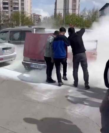 diyarbakirda-tofas-otomobil-muayene-istasyonunda-yangin-cikti-nhaSqZiE.jpg