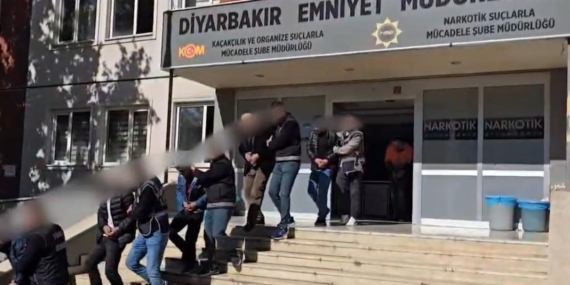 Diyarbakır'da Uyuşturucu Operasyonları: 29 Şüpheli Tutuklandı Diyarbakır’da Uyuşturucu Operasyonları: 29 Şüpheli Tutuklandı