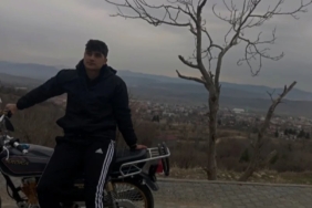 dugun-yolunda-domuz-faciasi-otomobile-carpan-domuz-1-can-aldi-6-kisi-yaralandi-RBkTwMel.jpg