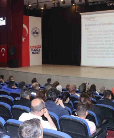elazig-belediyesi-calisanlarina-ozel-kvkk-semineri-duzenlendi-ZFbWGNKe.jpg