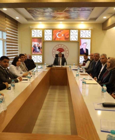 elazigda-2025-yili-bitkisel-uretim-verileri-uzerine-onemli-degerlendirme-toplantisi-yapildi-wpfac569.jpg