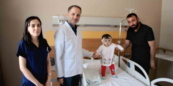 Elazığ'da Bebeklere Umut: Biyonik Kulak Operasyonu ile Duyma Serüveni Elazığ’da Bebeklere Umut: Biyonik Kulak Operasyonu ile Duyma Serüveni