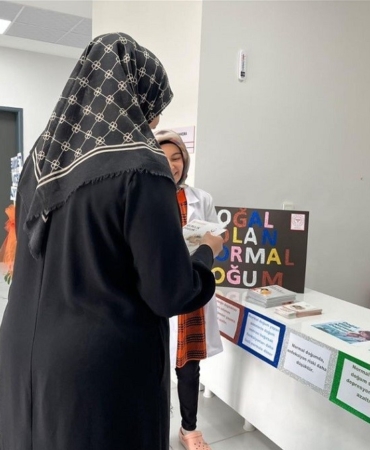 elazigda-dogal-yontemlerle-normal-dogum-etkinligi-saglikli-dogum-icin-bir-adim-pON8M5dR.jpg