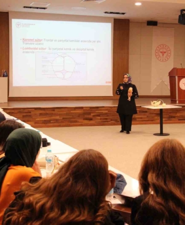 elazigda-ebelik-egitimleri-devam-ediyor-gelecegin-uzmanlari-yetisiyor-nwAb2CO2.jpg