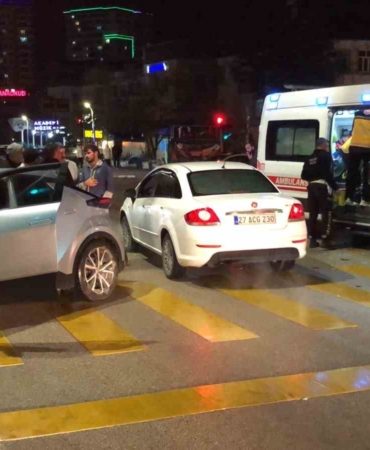 elazigda-feci-trafik-kazasi-iki-kisi-yaralandi-k98tttja.jpg