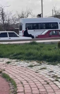 elazigda-hayret-verici-an-iki-fiat-tofas-arasinda-halat-gibi-kullanilan-olay-cydCmy38.jpg