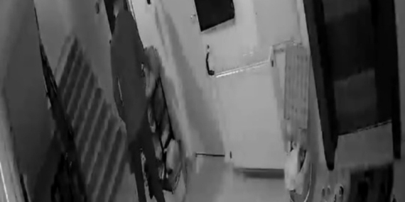 Elazığ'da Hızla Yakalanan Ayakkabı Hırsızının Hikayesi Elazığ’da Hızla Yakalanan Ayakkabı Hırsızının Hikayesi
