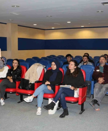 elazigda-ilk-yardim-egitimi-hayat-kurtaran-bilgilerle-donatildi-LJPQ3gS6.jpg