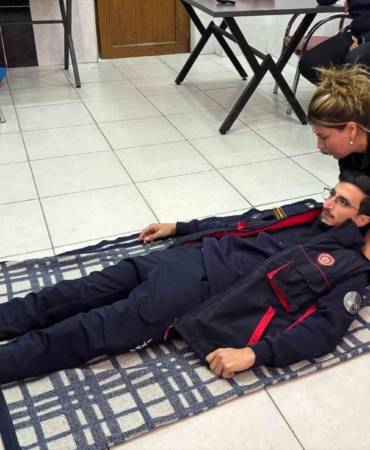 elazigda-itfaiye-personeline-ozel-ilk-yardim-egitimi-programi-4m9jnLhI.jpg
