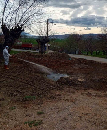 elazigda-larva-ile-mucadelede-yeni-yontemler-uygulaniyor-XtaLRBh3.jpg