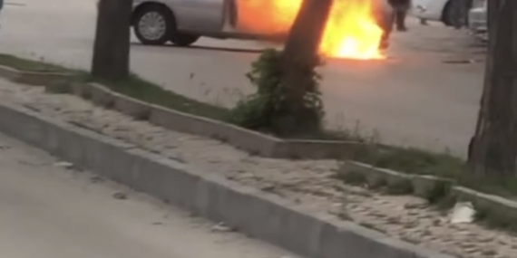 Elazığ'da Park Halindeki Araç Alev Alev Yandı: Yangının Sebepleri ve Detayları Elazığ’da Park Halindeki Araç Alev Alev Yandı: Yangının Sebepleri ve Detayları