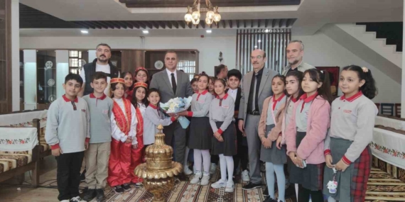 Elazığ'da Renkli Etkinliklerle Turizm Haftası Coşkuyla Kutlanıyor Elazığ’da Renkli Etkinliklerle Turizm Haftası Coşkuyla Kutlanıyor