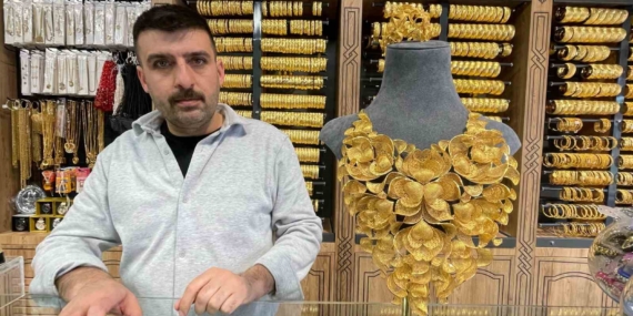 Elazığ’da Şatafatlı Düğünlerin Vazgeçilmezi: İmitasyon Takılara Artan İlgi