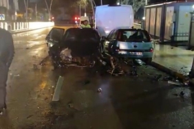 elazigda-ters-yone-giren-otomobilin-dehset-dolu-anlari-4-yarali-w2gzkyRO.jpg