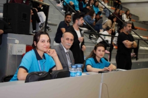 erciste-yurtlig-kiz-voleybol-turnuvasi-buyuk-bir-basariyla-tamamlandi-39STuW7M.jpg