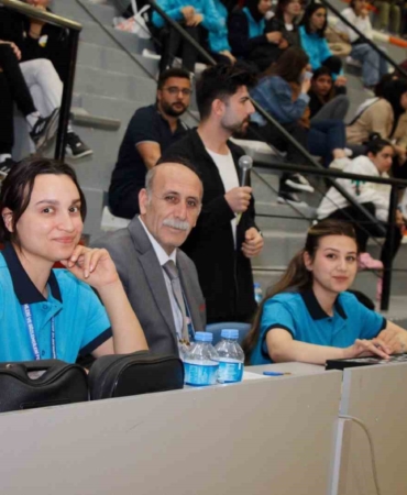 erciste-yurtlig-kiz-voleybol-turnuvasi-buyuk-bir-basariyla-tamamlandi-39STuW7M.jpg