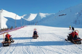 erzurum-jandarmasi-kayak-merkezlerinde-mahsur-kalan-651-vatandasi-kurtardi-752-yaraliyi-hastanelere-iletti-xnCsmEL7.jpg