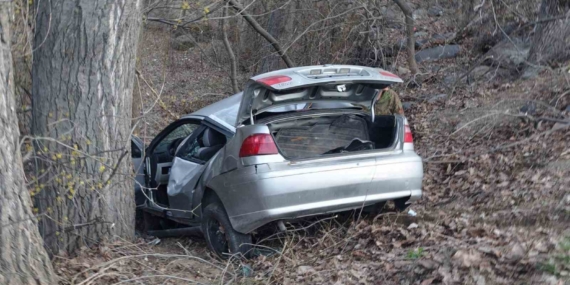 Erzurum'da Kontrolden Çıkan Otomobil Şarampole Yuvarlandı: 3 Kişi Yaralı Erzurum’da Kontrolden Çıkan Otomobil Şarampole Yuvarlandı: 3 Kişi Yaralı