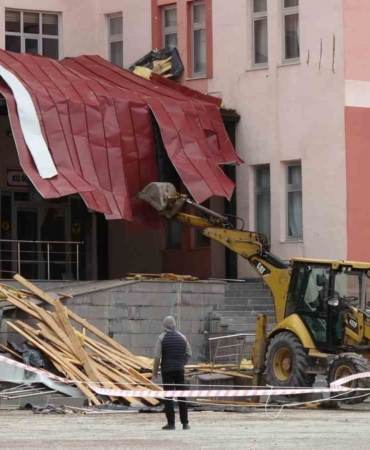 erzurumda-siddetli-ruzg-r-ve-firtina-felaketi-doganin-gucu-ortaya-cikti-nTPkwLRv.jpg