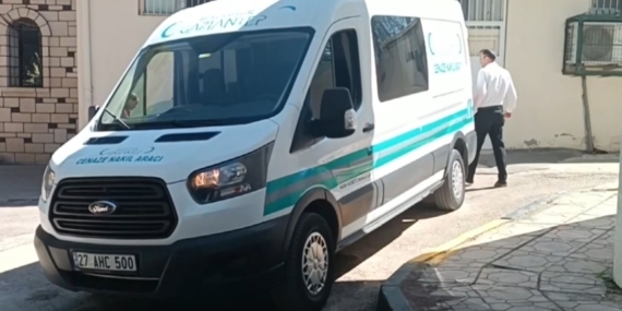 Gaziantep'te Çocuk Kavgası Aileleri Sokağa Dökünce: 1 Ölü, 2 Yaralı Gaziantep’te Çocuk Kavgası Aileleri Sokağa Dökünce: 1 Ölü, 2 Yaralı