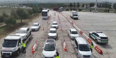 gaziantepte-dronla-yapilan-trafik-denetiminde-116-surucuye-160-bin-tl-ceza-kesildi-ksYzE34j.jpg