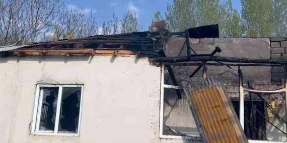 Hakkari'de Dehşet Veren Ev Yangını: Aile Son Anda Hayatta Kaldı Hakkari’de Dehşet Veren Ev Yangını: Aile Son Anda Hayatta Kaldı