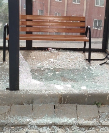 hakkaride-park-ve-duraklara-yapilan-zararlar-bir-inceleme-btJvccV9.jpg