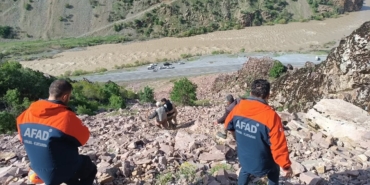 hakkarinin-daglarinda-mahsur-kalan-genc-afad-ekibi-tarafindan-kurtarildi-iTIzC7Jt.jpg