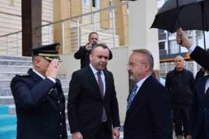 icisleri-bakan-yardimcisi-turan-sokaklarimizda-guvende-olma-arzumuz-OkJUKDuZ.jpg