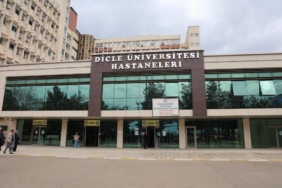 iha-sonrasi-dude-bicak-parasi-alan-ogretim-uyesinin-gorevden-uzaklastirilmasi-6UVZPfZb.jpg