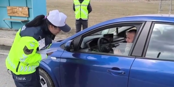 Jandarmanın Bayramda Görev Başındaki Özel Çalışmaları Jandarmanın Bayramda Görev Başındaki Özel Çalışmaları