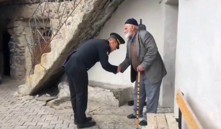 jandarmanin-saygi-ve-vefa-ziyaretleri-toplumsal-baglarin-guclenmesi-GrEIFaZT.jpg