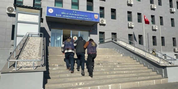 JASAT'ın Operasyonu: 14 Yıl Hapis Cezası Olan Şahıs Yakalandı JASAT’ın Operasyonu: 14 Yıl Hapis Cezası Olan Şahıs Yakalandı