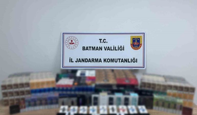 kargo-onunde-pusu-kurmus-jandarma-kacakcilari-sucustu-yakaladi-TW7eaDiy.jpg