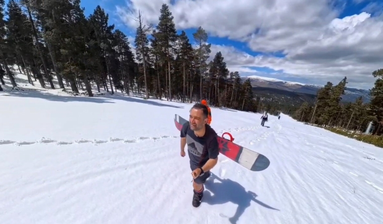 karsta-bahar-ortasinda-essiz-snowboard-deneyimi-XQ5MzAHQ.jpg