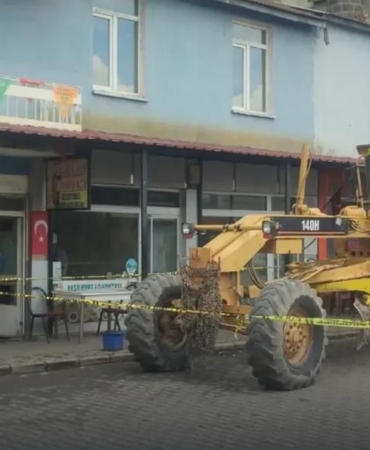 karsta-kursun-sikan-saldirida-ozel-idare-calisani-agir-yaralandi-qttIdNtc.jpg