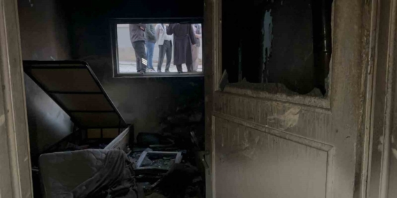 Kiracıdan Gelen Korkunç Yangın: 70 Yaşındaki Ev Sahibinin Gözyaşları Durdurulamıyor Kiracıdan Gelen Korkunç Yangın: 70 Yaşındaki Ev Sahibinin Gözyaşları Durdurulamıyor